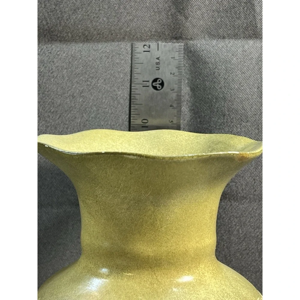 VASE ~ Formalities By Braums 10 x‎ 4.5 Goldish green  (2589)